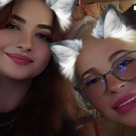 🩷🩷Hanging with my bestie!!🩷🩷@leahslymelight 🩷🩷🩷🩷🩷🩷🩷🩷🩷🩷 - Picture 4 of 6